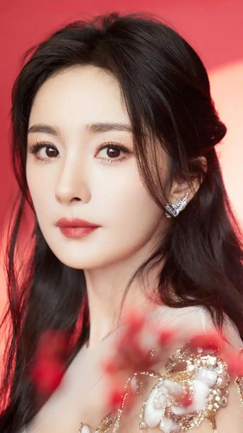 杨幂绝美壁纸(九十)#杨幂 #明星壁纸 - 抖音