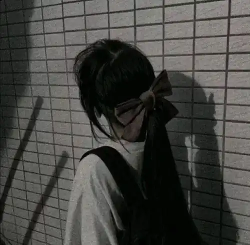 微丧头像:1120抑郁微丧伤心女头