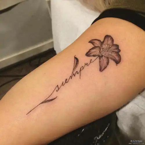 大腿女生百合花老虎彩色百合花纹身图案tag标签:百合花部落彩色植物