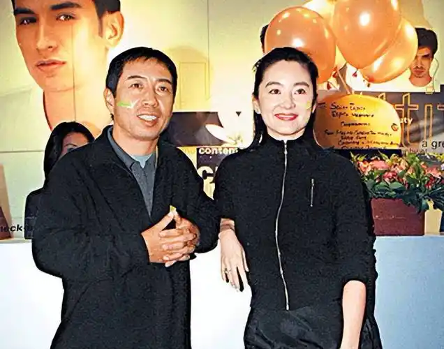 曝林青霞离港,丈夫接貌美小三回家,私生子进门获2亿红包将认祖_邢李原