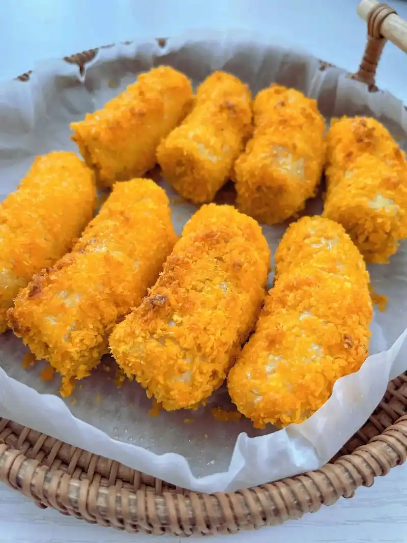 空气炸锅脆皮香蕉.#一口吃掉春天 周末闺蜜送来的香蕉熟过头了 - 抖音