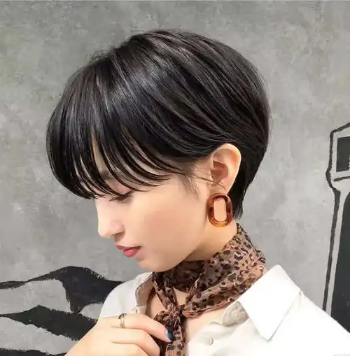 2021年超好看的短发给大伙儿充分准备,钟爱拿走不