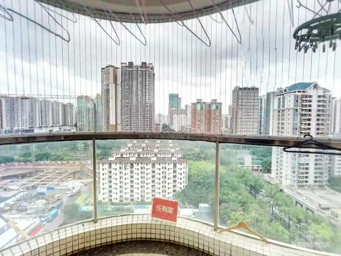 星河国际花园,实用户型,诚心出售!