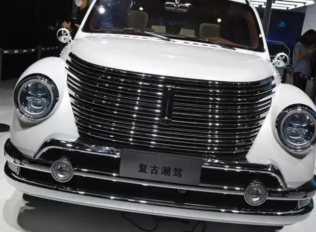 长城复古车配置出炉,1.5t配电机!超2.1吨的大块头