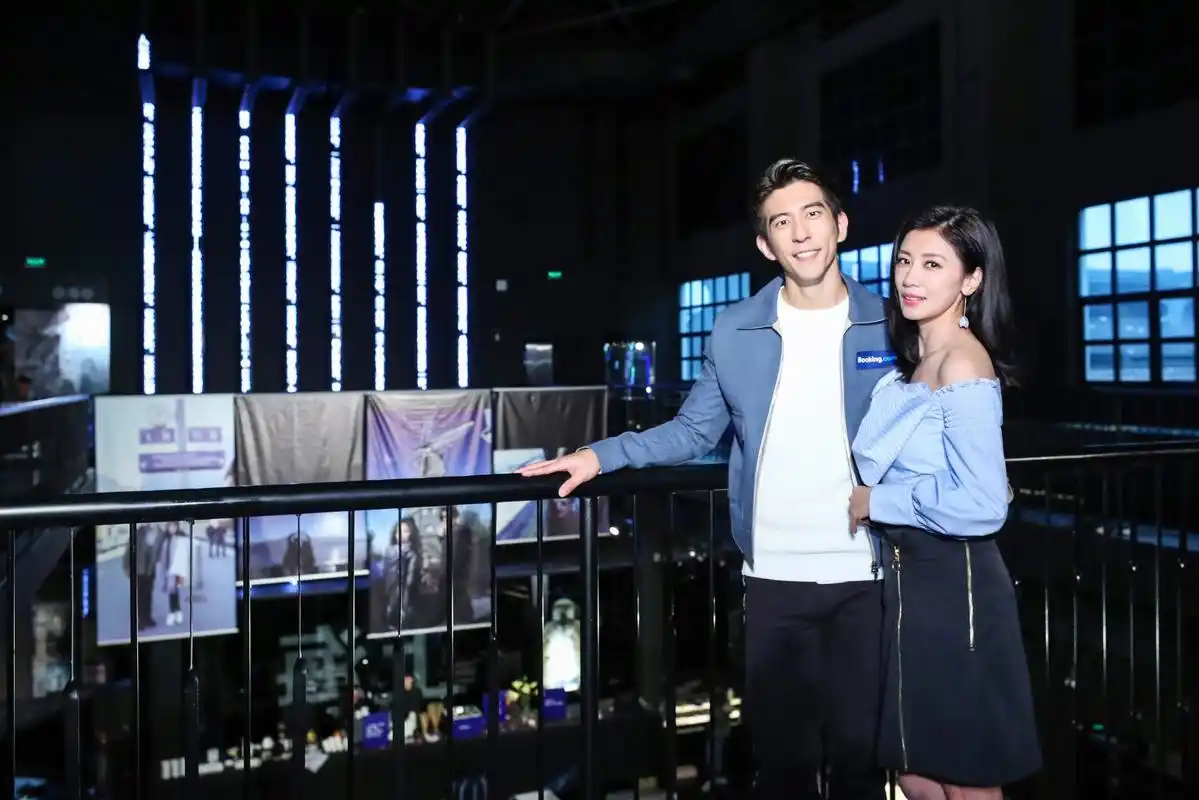 booking.com缤客博物馆之夜-贾静雯和修杰楷1