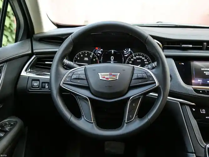 【2018款凯迪拉克xt528t 四驱豪华型_中控区_3/367张图片】_汽车图片
