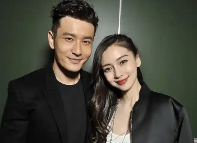 黄晓明初三回姥姥家拜年右手无名指钻戒格外抢眼被人猜测再婚