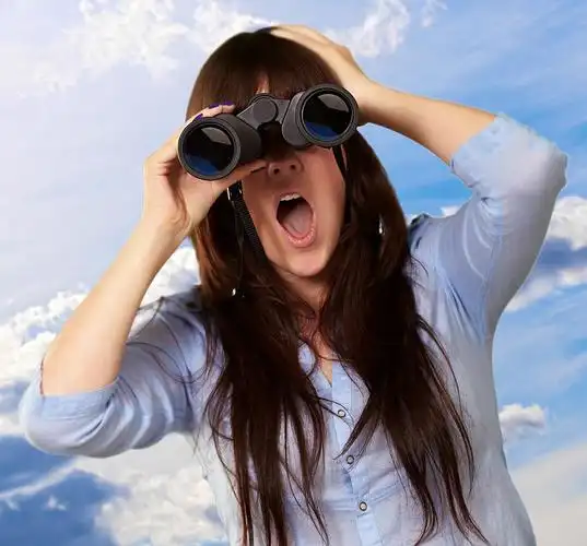 头像,年轻,女人,看穿,双筒望远镜,户外_高清图片_全景视觉