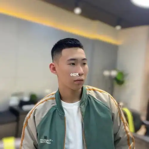 栗子头男生短发简单干净免打理