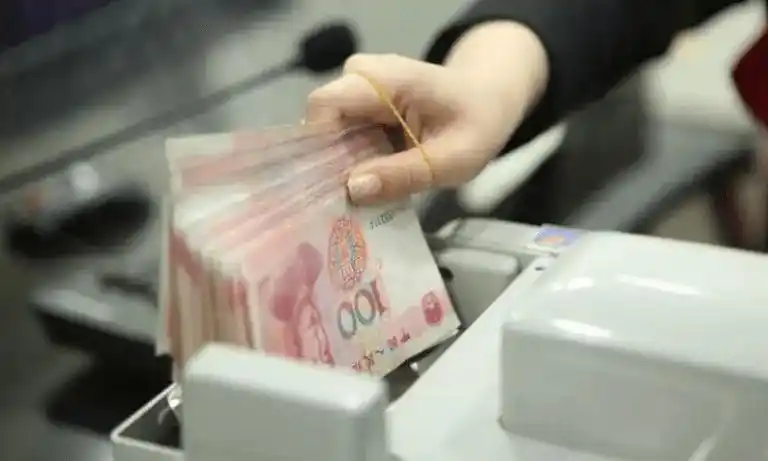 原创河南女子80多万积蓄存银行无法取出银行是否有权利限制提现