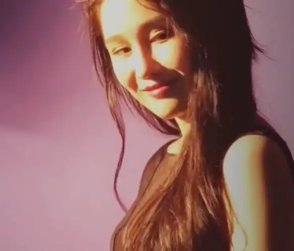 做明星受阻球球又回到网红路线用大胆写真集宣告回归