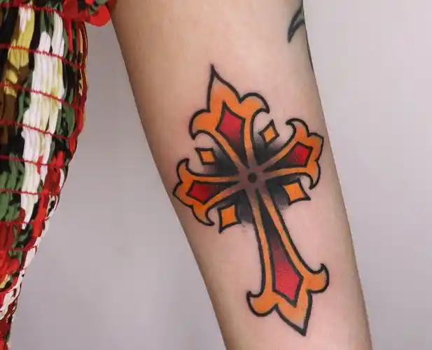 最新十字架纹身图案大全9