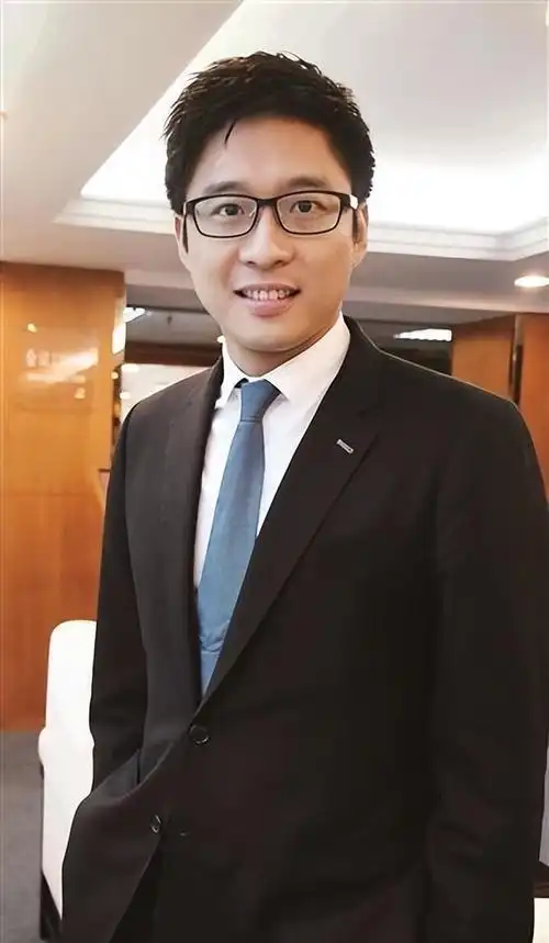 章子怡与霍启山分手16年:她嫁汪峰成为二胎妈妈,他39岁仍未婚