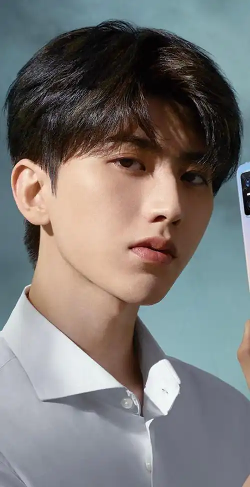 蔡徐坤vivo s10系列代言人