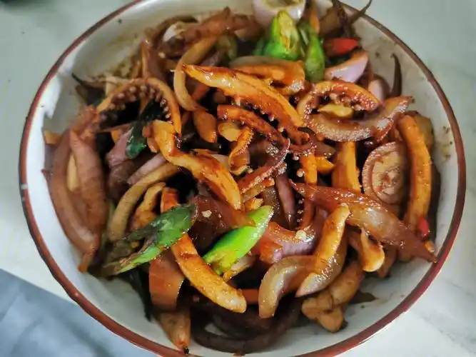 无滤镜家常菜分享孜然鱿鱼须