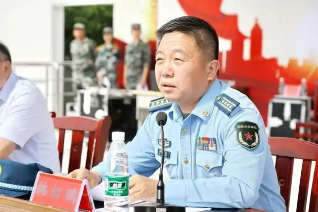 恩施军分区副司令员韩绍鹏比如解放军上海警备区司令员刘杰少将就是
