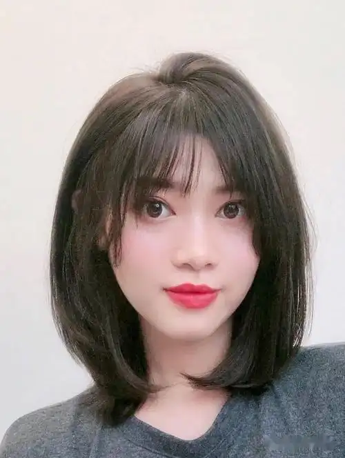 "秋季爆款初恋减龄锁骨发" 6 0 款_发型