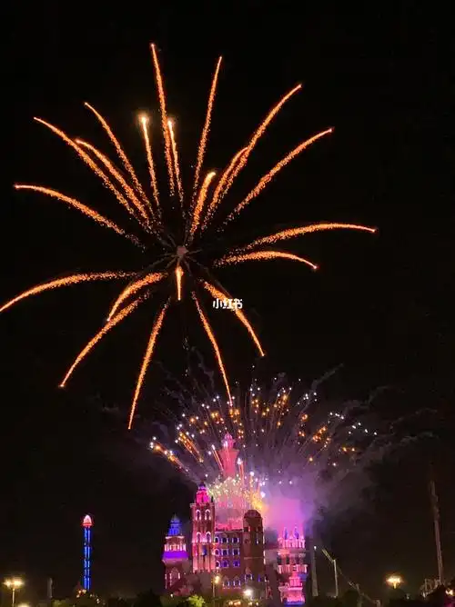 国庆期间每天都有,21:00准时开放,全程5min99定位:快乐星球露营基地