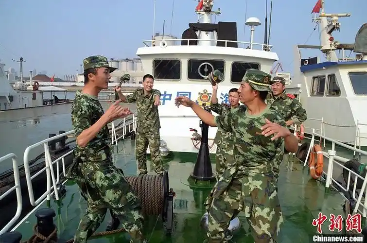 江苏海警部队官兵用《江南style》缓解勤务压力