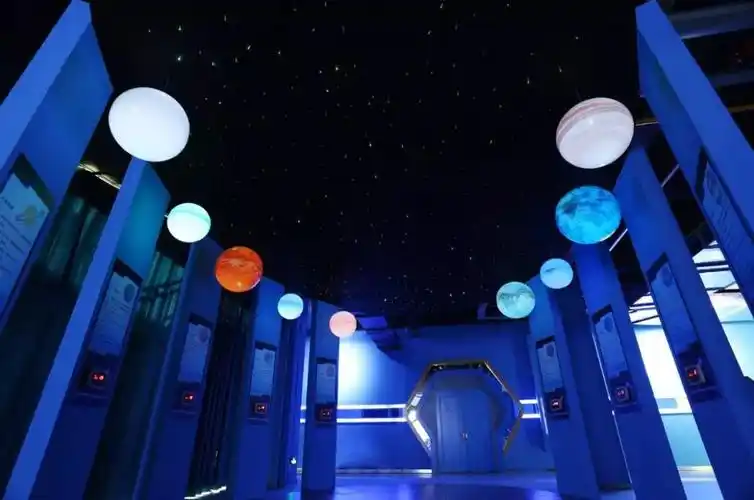 小长假出游指南 | 6000㎡超大航天主题科技馆,太空里遛娃?找吖?