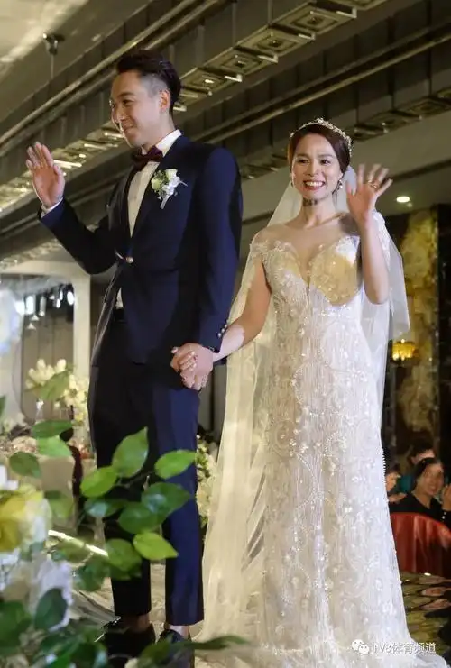 蹦床名将黄珊汕福州大婚多位世界冠军到场