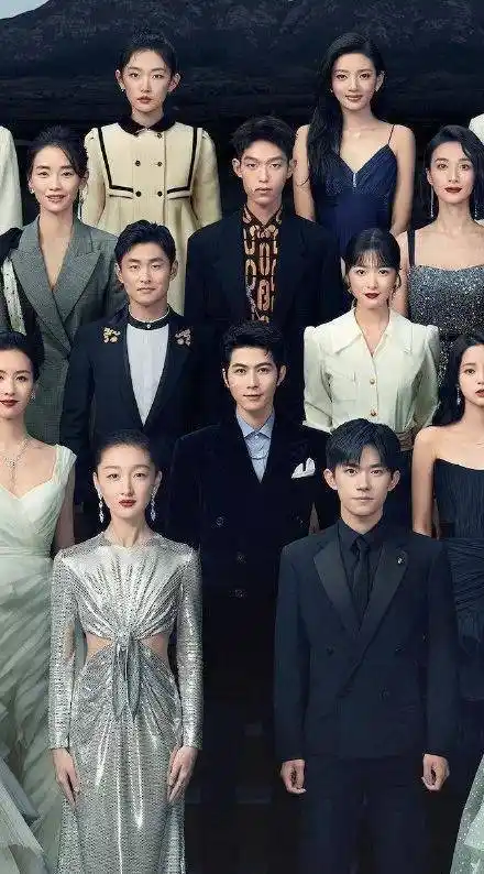 原创星辰大海大合照公布32位明星演员中周冬雨易烊千玺荣登c位