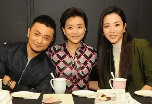 孩子都生两个了老公还不现身其实李思思早就晒过了