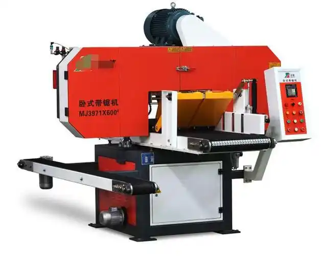 卧式带锯