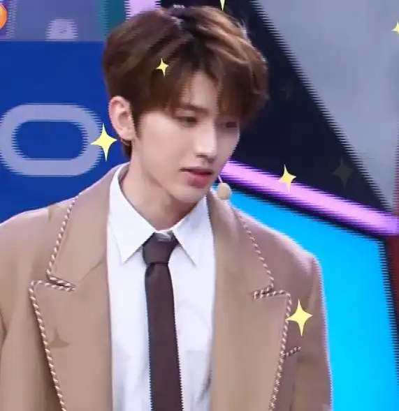 蔡徐坤《快本》全新预告来袭 轮滑少年上演心动滑跪杀!