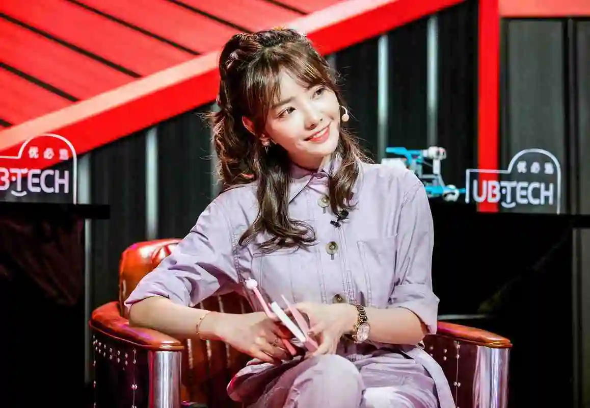 朱容君铁甲雄心2热血开播凭幸运色结缘铁甲再展笑容杀