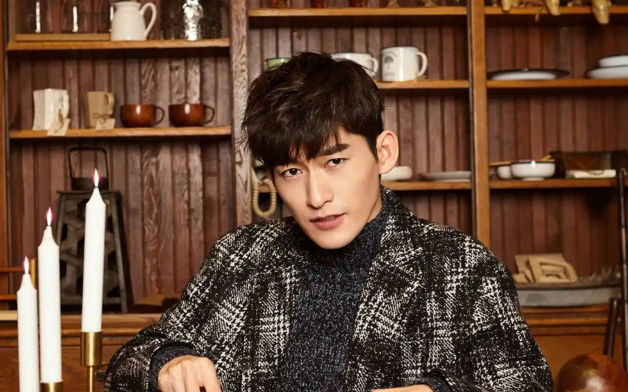 暖男张翰冬日写真电脑壁纸图片张翰演员帅气明星暖男