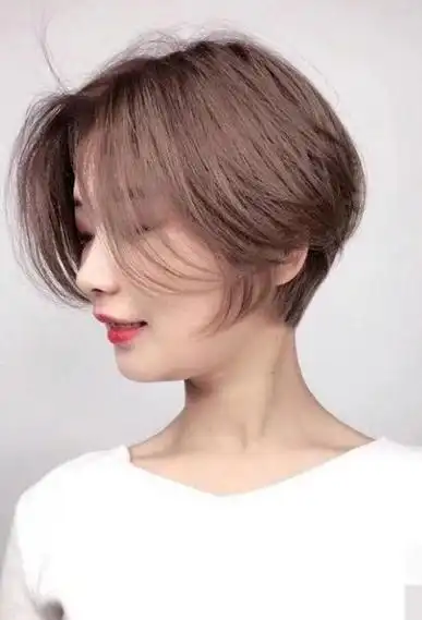 碎发多选对短发不会显毛躁 少女风情的女孩子短发设计 - 发型设计