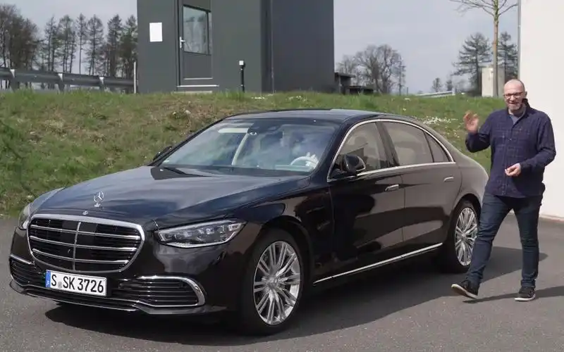 奔驰w223 s级 s500 2021款德国自媒体超长测评(机翻字幕敬请谅解)