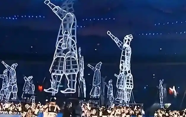 张艺谋到底有多牛|熊倪|许海峰|摄影师|电影导演|奥运冠军|东京奥运会