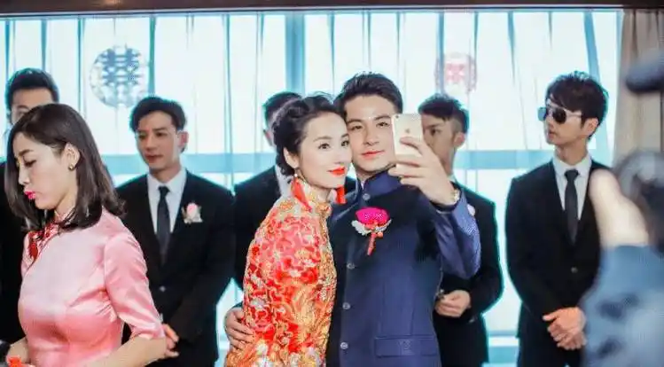 钱泳辰_何艾_视频