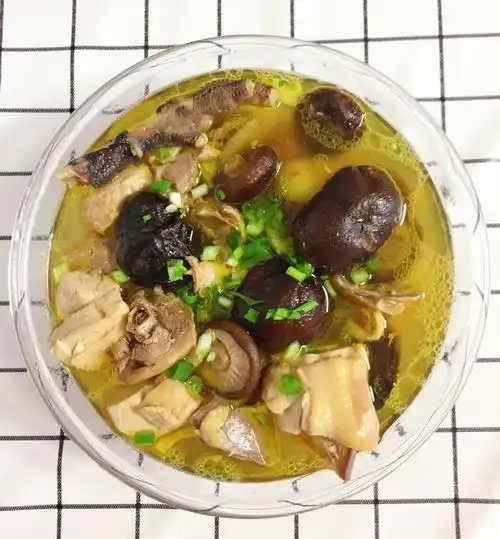 香菇炖鸡