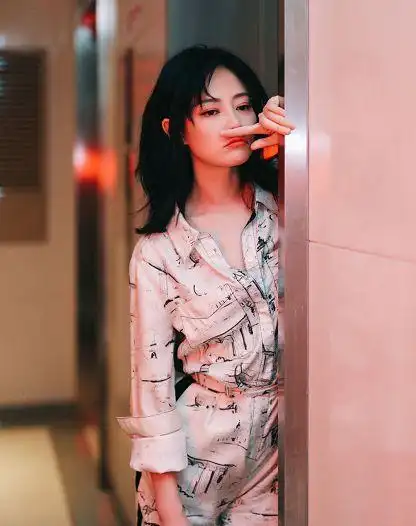 里的刘思慧,现实中的她美得惊艳|我不是药神|刘思慧|谭卓_新浪新闻