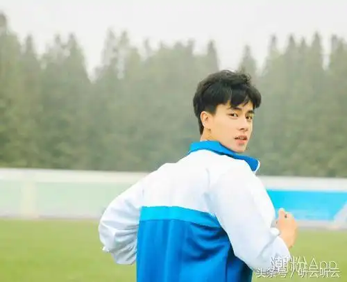 职业:演员 代表作品:《致我们单纯的小美好》,《夏至未至》