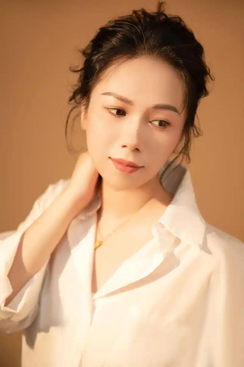 致 40岁的自己:四十岁的女人,尽量少去伤肝动火,要宽容待人 - 抖音