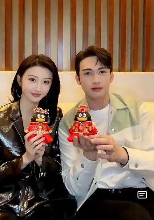 "放肆藤你"太甜了,张彬彬景甜戏外也有cp感,同框看着太养眼