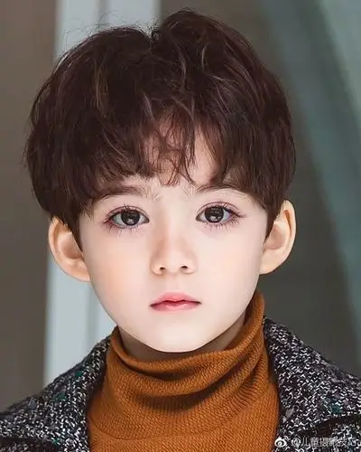 分享一组儿童摄影作品小朋友不仅调皮可爱这睫毛