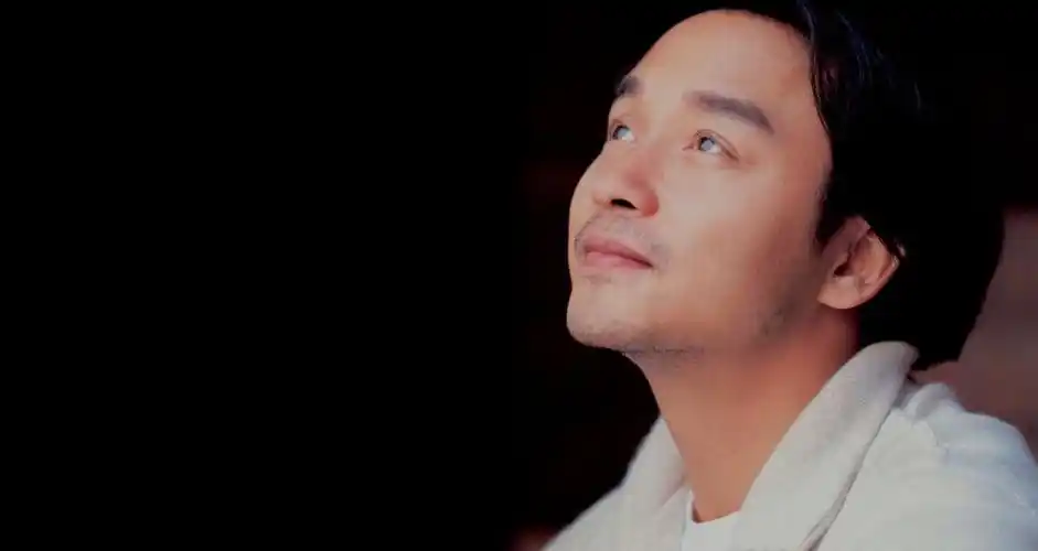 q1:假设没有张国荣,唐鹤德会是同性恋吗?