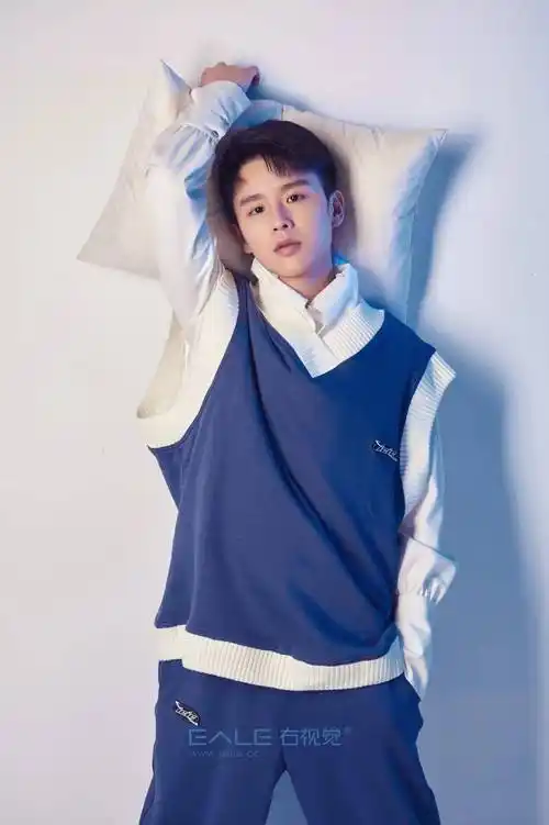 徐浩 无处安放的青春