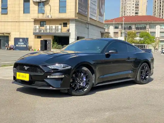 福特mustang2020款23tecoboost黑曜魅