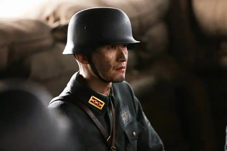 张翰《烽烟尽处》一人扛起战题材大剧 形象颠覆大_张松龄_观众_演技