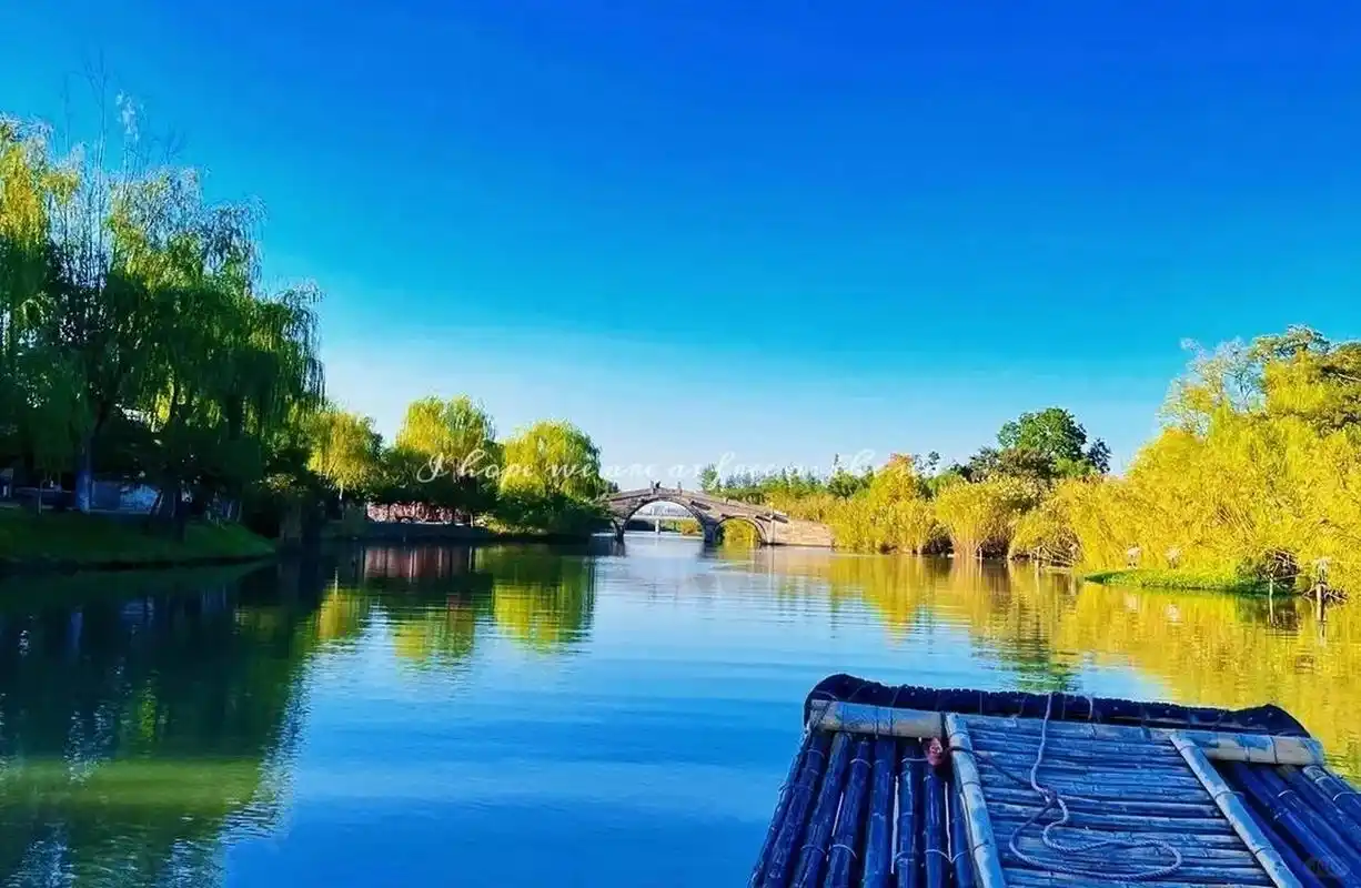 探访沙家浜风景区,体验白天黑夜的美!