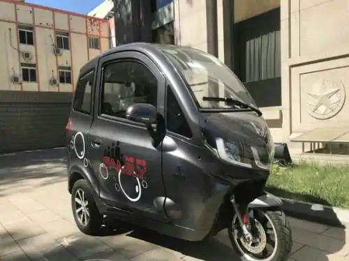 能众电动三轮车