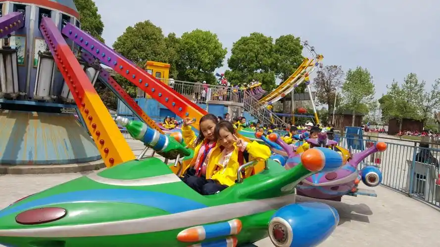 我的凤凰山庄研游__魏雯贺