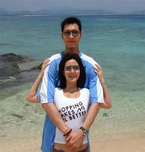 "酷爱女模"易建联:36岁退役,生两个宝贝儿子成人生赢家