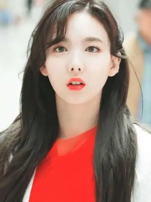 可萌可a的兔牙女孩琳娜琏